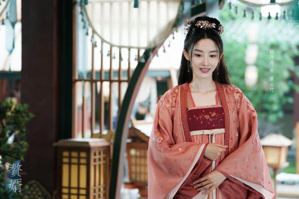 《谢盈周鹤安》小说章节在线试读 玄学假千金她手握王炸小说阅读