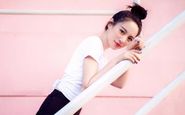 《卢凌风秋意浓》残灯尚燃焰芯冷章节目录在线阅读