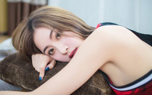 《第1章隐藏怀孕》乔栀闻逸舟章节目录精彩阅读