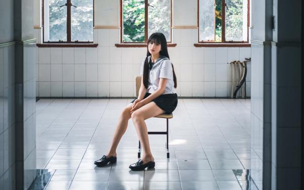 主角是断发残妆映红墙,旧人归来惹新伤的小说 《如懿凌云彻》 全文在线阅读