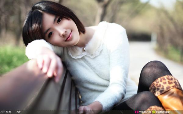 方新雅许阳华方文德私生女自称嫡女，在生日宴上抢走了我的贫困生男友小说精彩章节在线阅读