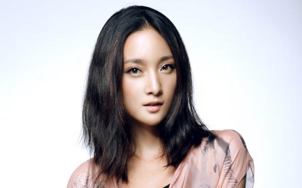 《星辰称霸：从凡人到大夏人皇》小说全文免费试读 秦烈秦虎小说阅读